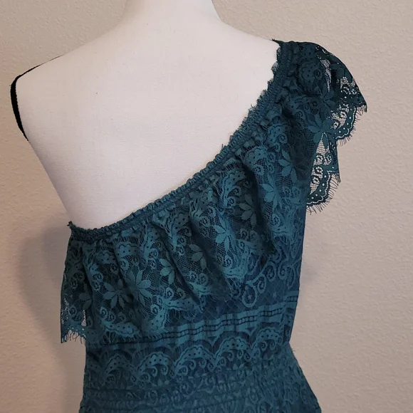 Green Side Shoulder Lace Dress M - Picture 4 of 7